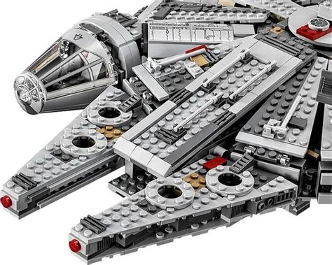 LEGO Star Wars Force Awakens Millennium Falcon