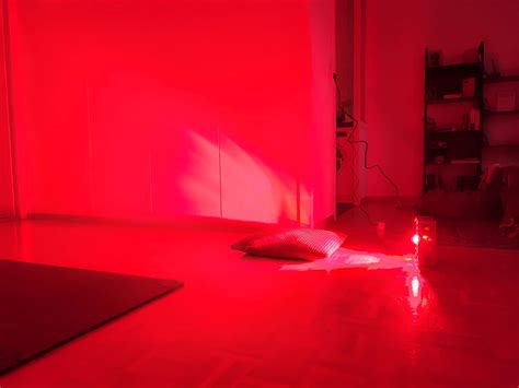 Red Light Therapy At Home - A Complete Guide