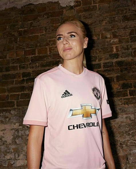 #ManchesterUnitedWomen New away kit out now💪