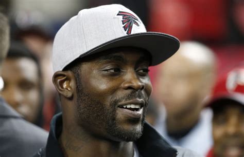 Mike Vick's Ready to Dominate a New Flag Football League, Says He's Done With the NFL | Complex