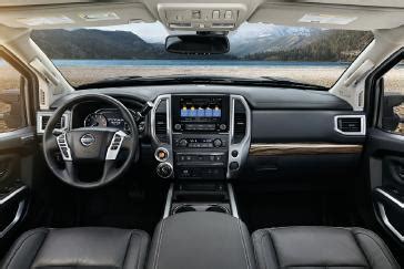 2023 Nissan TITAN interior