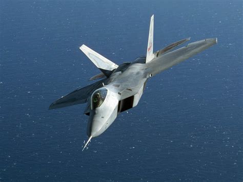 F 22 Raptor Military Jet Fighter Wallpapers:wallpapers screensavers