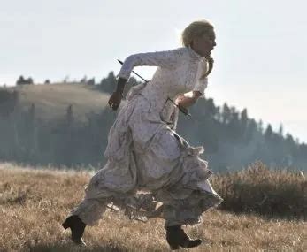 Does Elsa Dutton Die in 1883? Her Ending Explained