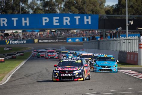 V8 Supercars Perth Barbagallo 5 wild races