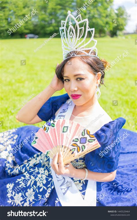 Beauty Queen Pageant Winner Filipino Model Stock Photo 1445529464 | Shutterstock