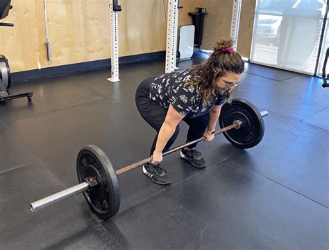 Women Lifting Heavy Things - Castle Hill Fitness Gym & Spa - Austin, TX