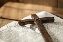 Bible And Cross Free Stock Photo - Public Domain Pictures