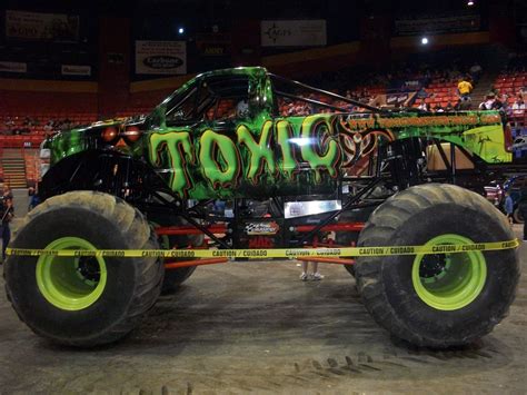 Pictures from the AMP Monster Truck Show at the Utica AUD [GALLERY]