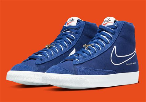 Nike Blazer Mid '77 First Use Royal Blue DC3433-400 | SneakerNews.com