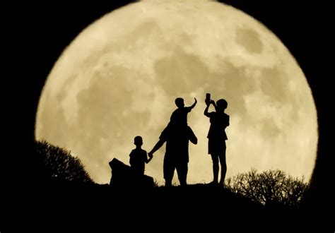 Is the September 2023 full moon tonight? When the 'Harvest Supermoon ...