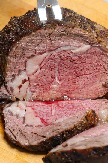 Prime Rib Temperature Guide - IzzyCooking