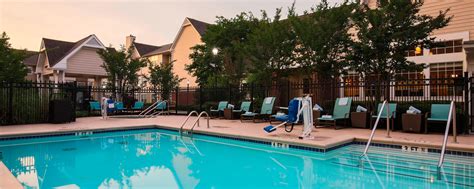 Duluth Georgia Hotels with Outdoor Pools | Residence Inn Gwinnett Place