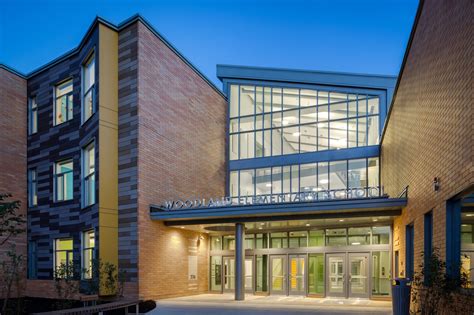 Gallery of Woodland Elementary School / HMFH Architects - 3