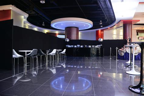 Hire Vue Xtreme Screens, Vue Cinema Shepherd's Bush (Westfield), London • HeadBox