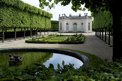 petit trianon gardens | Fasci Garden