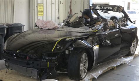 Investigators fault driver in Tesla Autopilot crash | The Spokesman-Review