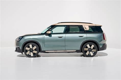2025 Mini Cooper Countryman Electric: Review, Trims, Specs, Price, New Interior Features ...