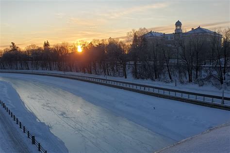 Canal at 7:00, should have been skating. : r/ottawa