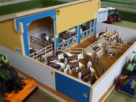 Brushwood Toys Cattle Handling Unit BT8700 Toy Cow Shed | Farm animal ...