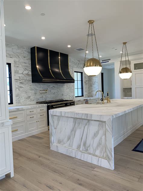 20+ Modern Marble Kitchen Island - DECOOMO