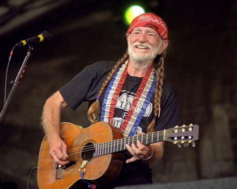 Willie Nelson’s Braids Sell for $37,000 at Auction – Rolling Stone