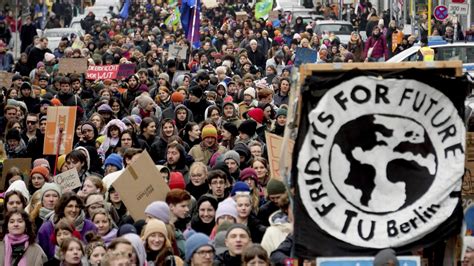 Climate activists protest Germany's transportation policies | AP News