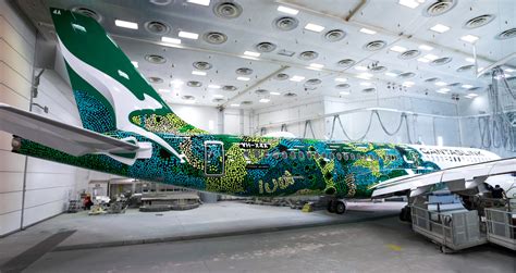 IDEAS: Qantas' Airbus A220 Tells a Story Through Aboriginal Art