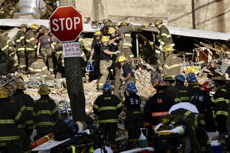 Building collapse after fire kills 1 firefighter; 5 injured | AP News