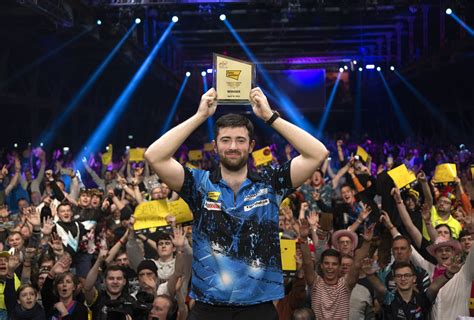 Brilliant Humphries wins Interwetten German Darts Grand Prix | PDC