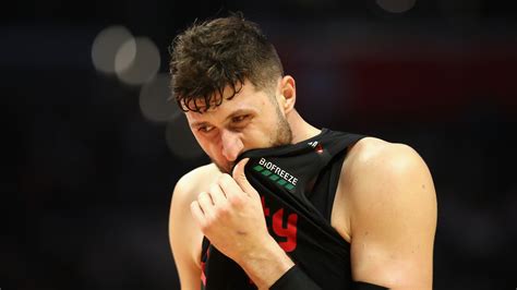 Jusuf Nurkic Injury Draws Chants From Fans During Bosnian Soccer Game