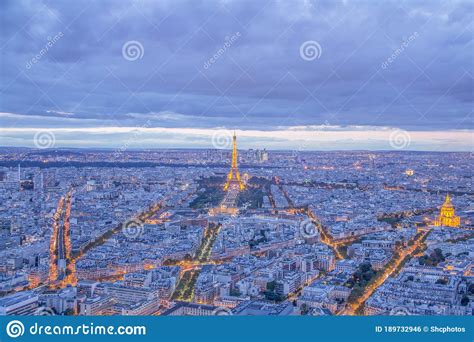 Paris Skyline in the Evening Editorial Photo - Image of european, hour: 189732946