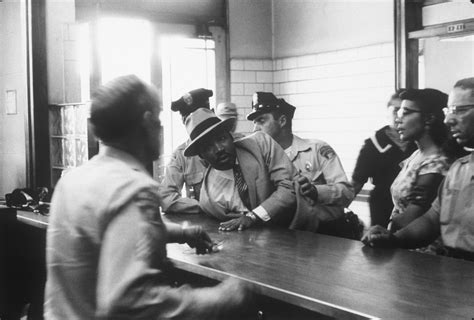 Martin Luther King Jr. arrested, Montgomery, Alabama,1958. : r/pics