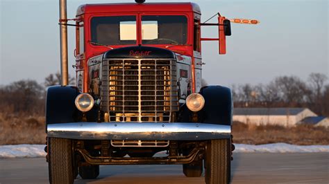 1939 Peterbilt Model 260GD 5-Ton Truck | K11 | East Moline 2022