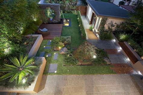 24 Beautiful Modern Home Landscape Design Ideas On A Budget | Modern landscaping, Modern ...