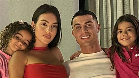 Georgina Rodriguez stuns as she joins no bra club in glam red dress to ...