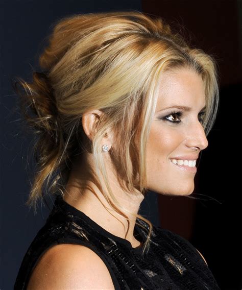 Jessica Simpson Long Straight Champagne Blonde Updo Hairstyle with Light Blonde Highlights