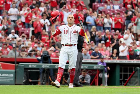 Joey Votto compares impressive Reds to Sacramento Kings