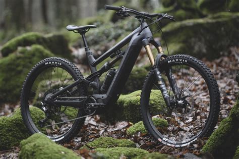 Canyon’s e-bike version of big-hitting Torque: 175mm travel, Shimano ...