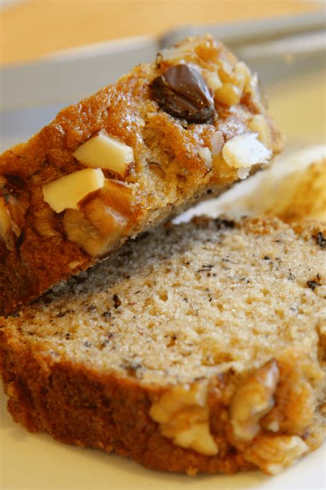 Bisquick Banana Bread Recipe - Insanely Good