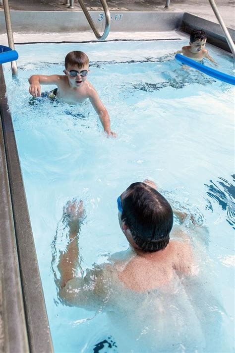 Hutchins Street Square pool reopens - Lodinews.com: News