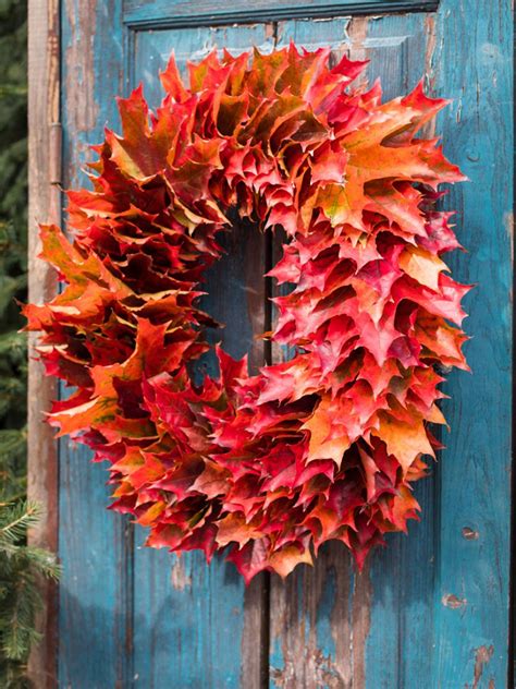 Autumn Leaf Wreath Ideas: How To Make An Autumn Leaf Wreath