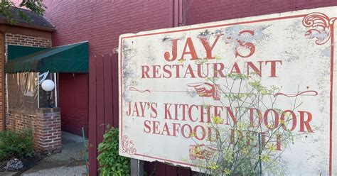 Jay’s Seafood in downtown Dayton open earlier on Sundays