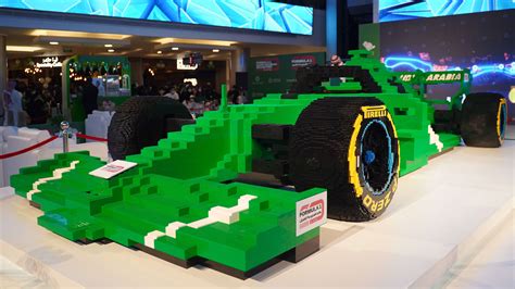 WATCH: Time-lapse of the world's largest Lego Formula 1 car build ahead ...