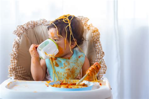 Kids Make a Mess While Eating? 8 Tips to Manage Messy Eaters - Kids Eat ...