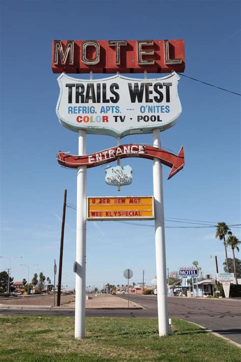 Main Street Motel | Smithsonian Photo Contest | Smithsonian Magazine