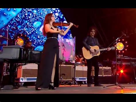 Livin' Thing Jeff Lynne's ELO Live with Rosie Langley and Amy Langley, Glastonbury 2016 Chords ...