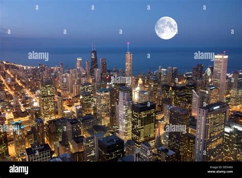 DOWNTOWN LOOP SKYLINE CHICAGO ILLINOIS USA Stock Photo - Alamy