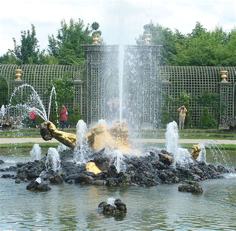 The Gardens of Versailles – Classic French garden style | Home Design ...