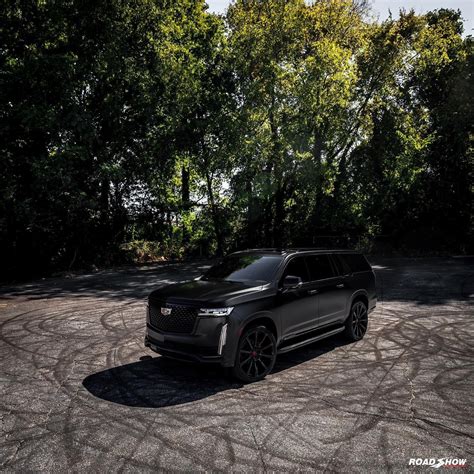 Cadillac Escalade ESV's Got the Hots for the Dark Side - autoevolution