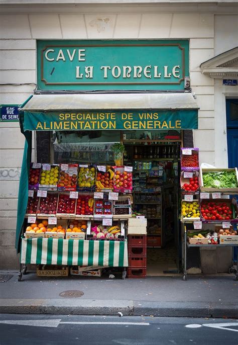 Small grocery store in central Paris, France | Grocery store design, Fruit shop, Vegetable shop